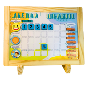 Agenda Infantil - Calendário em Madeira