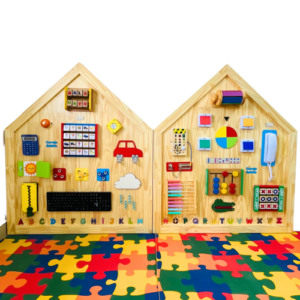 Painel Sensorial de Atividades 200x118cm - Modelo Casinha Encanto