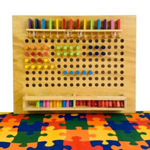 Painel Sensorial Encaixe de Pinos - 100x80cm